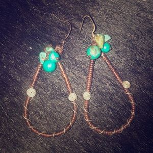 Beautiful lightweight brown & turquoise earrings